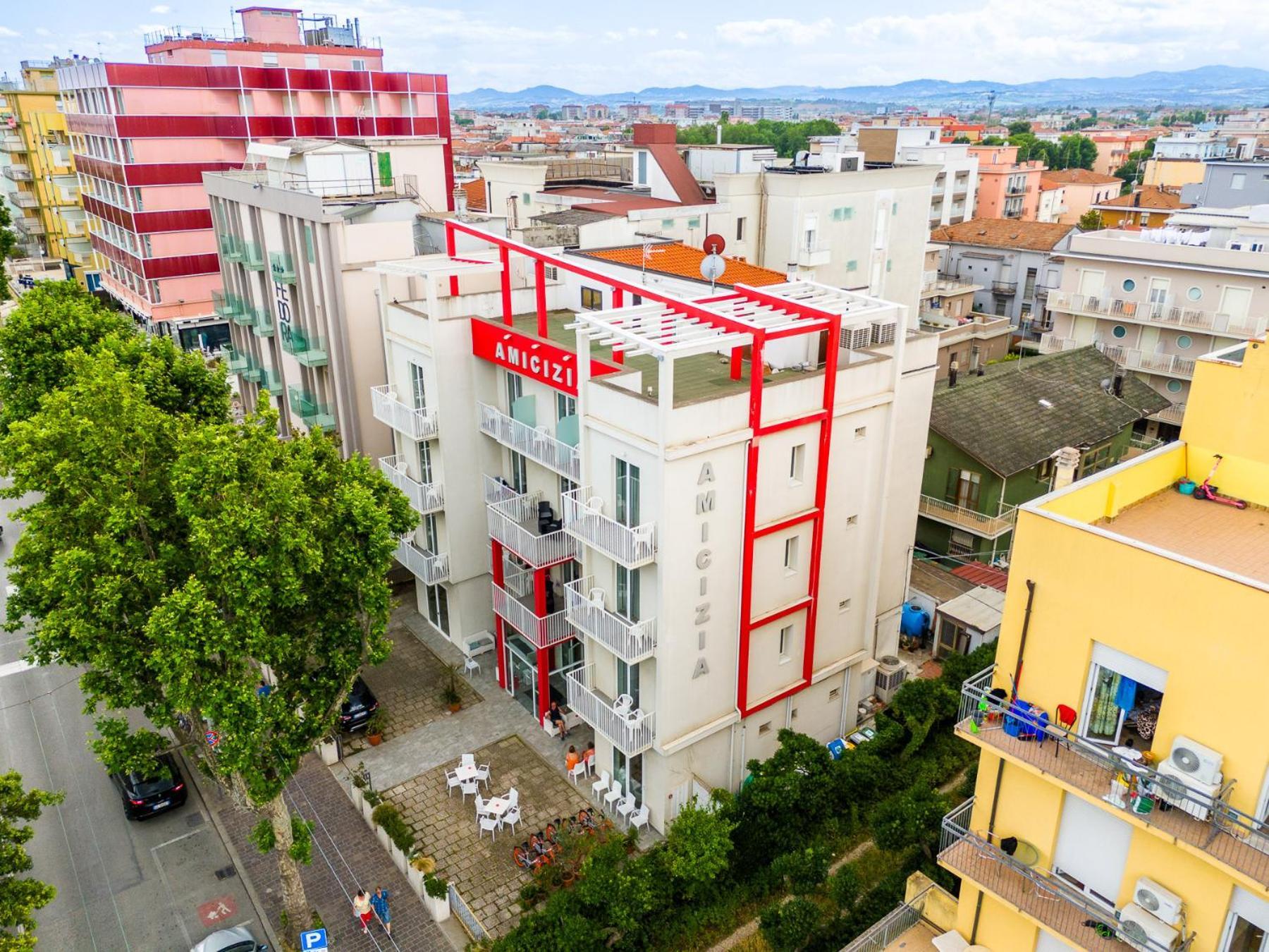 Hotel Amicizia Rímini Exterior foto